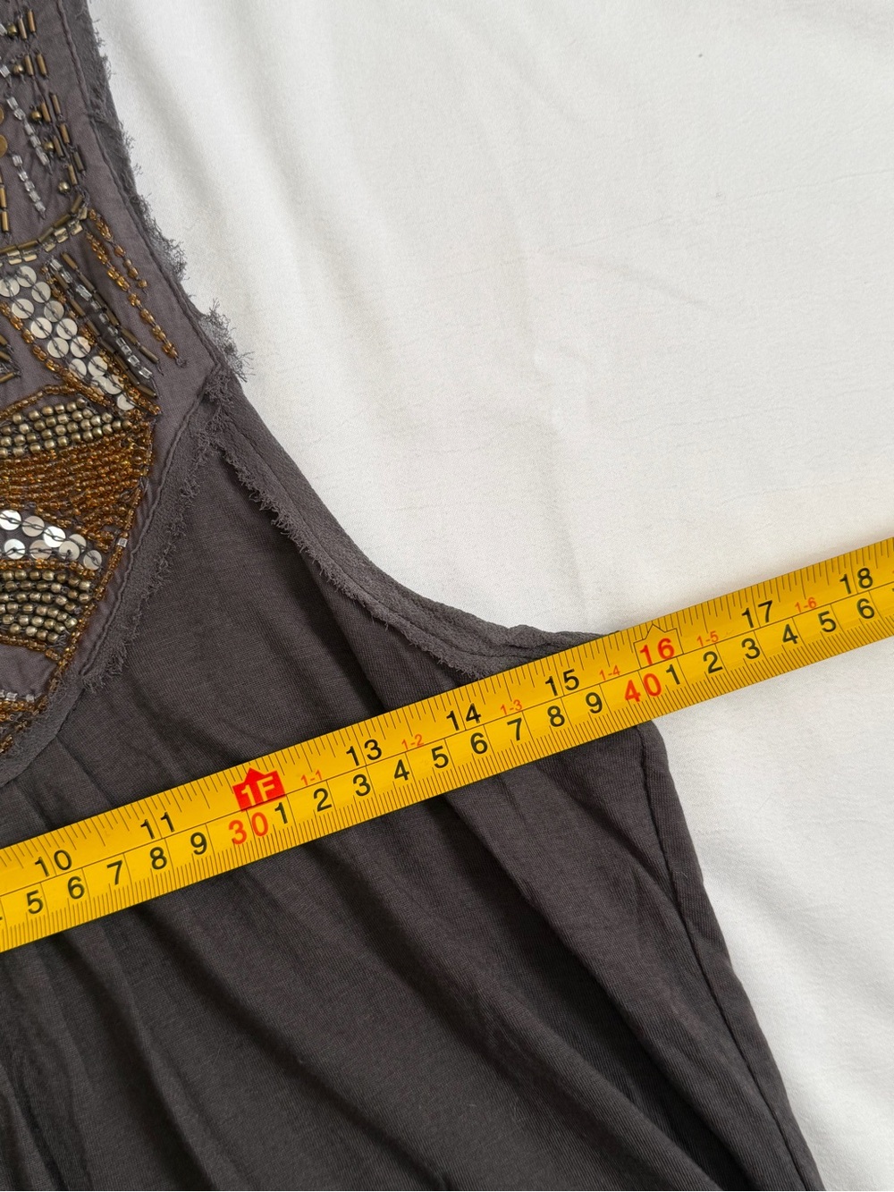 Banana Republic Beaded Scoop Neck Tank Top - Picture 5 of 6